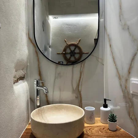 Porto De Calma Naousa (Paros)