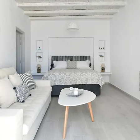 Porto De Calma * Naousa (Paros)